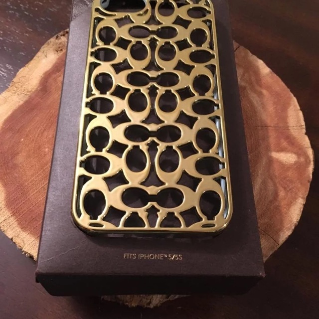 Iphone 5 Coach Case Gold